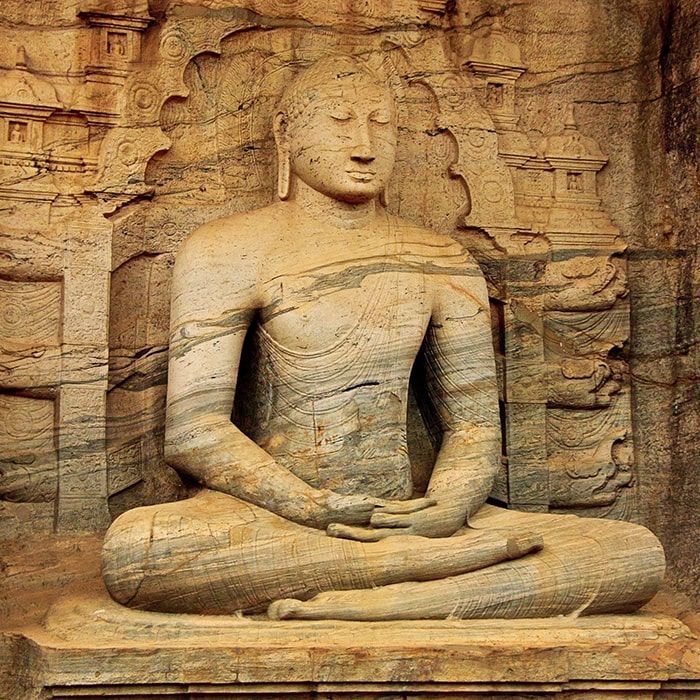 Bouddha sculpture